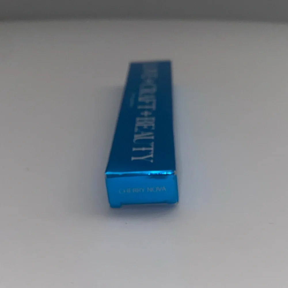 LOVE, CRAFT, BEAUTY Lip‎ Liner & Brush